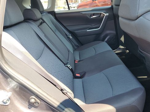 Certified 2025 Toyota RAV4 XLE AWD/4WD image 28