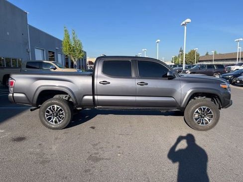Used 2023 Toyota Tacoma TRD Sport w/ Advanced Technology Package image 4