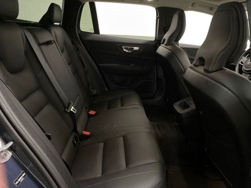 Used 2025 Volvo V60 B5 Cross Country Plus AWD/4WD image 76