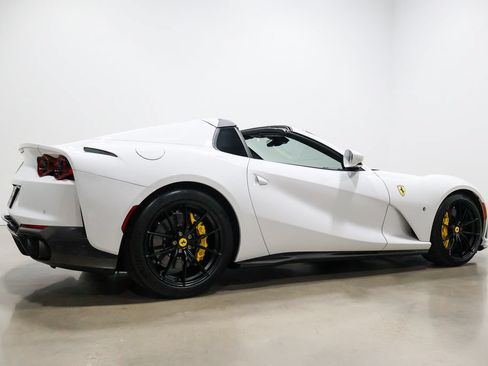 Used 2022 Ferrari 812 GTS RWD image 86
