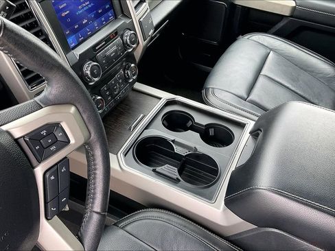 Certified 2020 Ford F250 Lariat w/ Lariat Value Package image 15