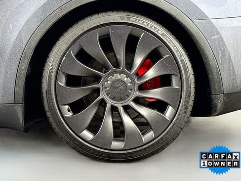 Used 2023 Tesla Model Y Performance image 30