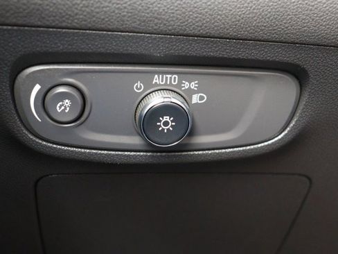 Used 2025 Buick Encore GX Preferred FWD image 23