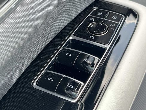 Used 2025 Cadillac Escalade IQ Sport 1 w/ Smart Trailering package AWD/4WD image 31