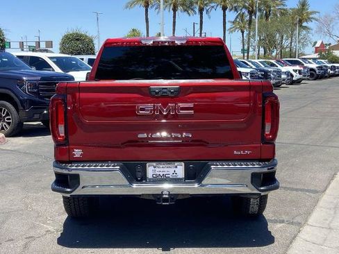 Used 2023 GMC Sierra 1500 SLT w/ SLT Premium Package AWD/4WD image 5