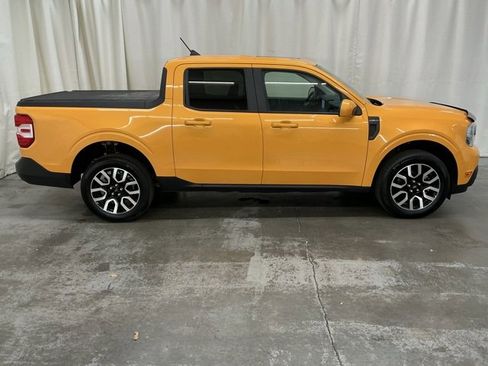 Used 2023 Ford Maverick Lariat w/ Lariat Luxury Package image 2