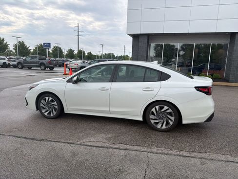 Used 2025 Subaru Legacy Limited AWD/4WD image 18