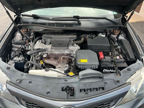 Used 2012 Toyota Camry SE image 11