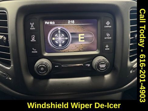 Used 2017 Jeep Compass Latitude w/ Cold Weather Group image 12