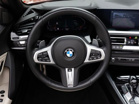 Used 2022 BMW Z4 sDrive30i w/ M Sport Package image 34