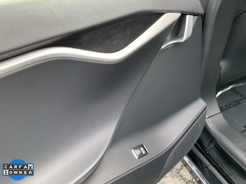 Used 2018 Tesla Model S 100D image 34