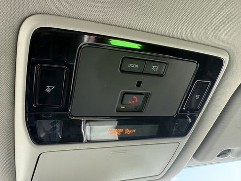 Certified 2024 Toyota Grand Highlander AWD image 16