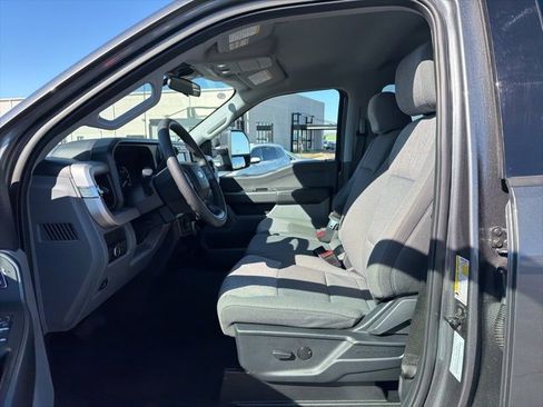 Used 2025 Ford F250 XLT image 10