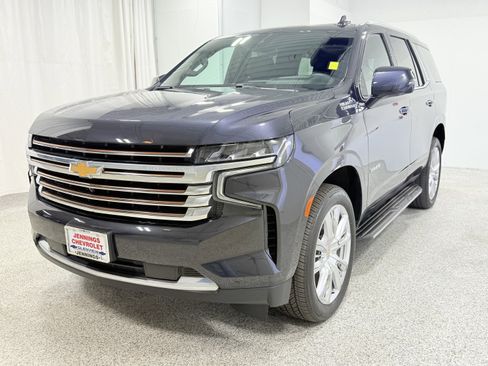 Used 2023 Chevrolet Tahoe High Country image 3