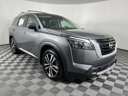 Certified 2025 Nissan Pathfinder Platinum