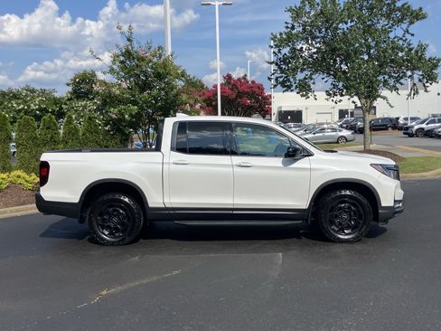 Used 2025 Honda Ridgeline Sport+ image 11