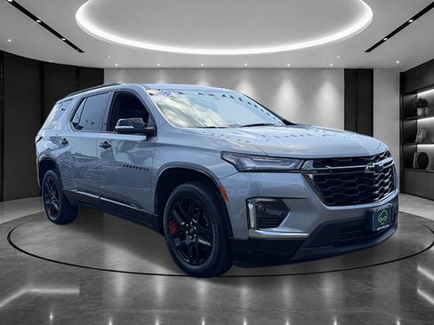 Certified 2023 Chevrolet Traverse Premier w/ Redline Edition AWD/4WD image 2