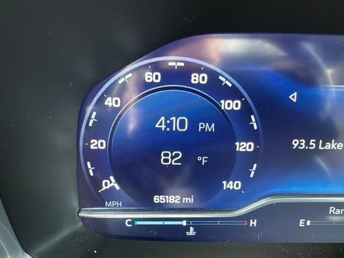 Used 2022 Chevrolet Tahoe Z71 w/ Z71 Off-Road Package AWD/4WD image 13