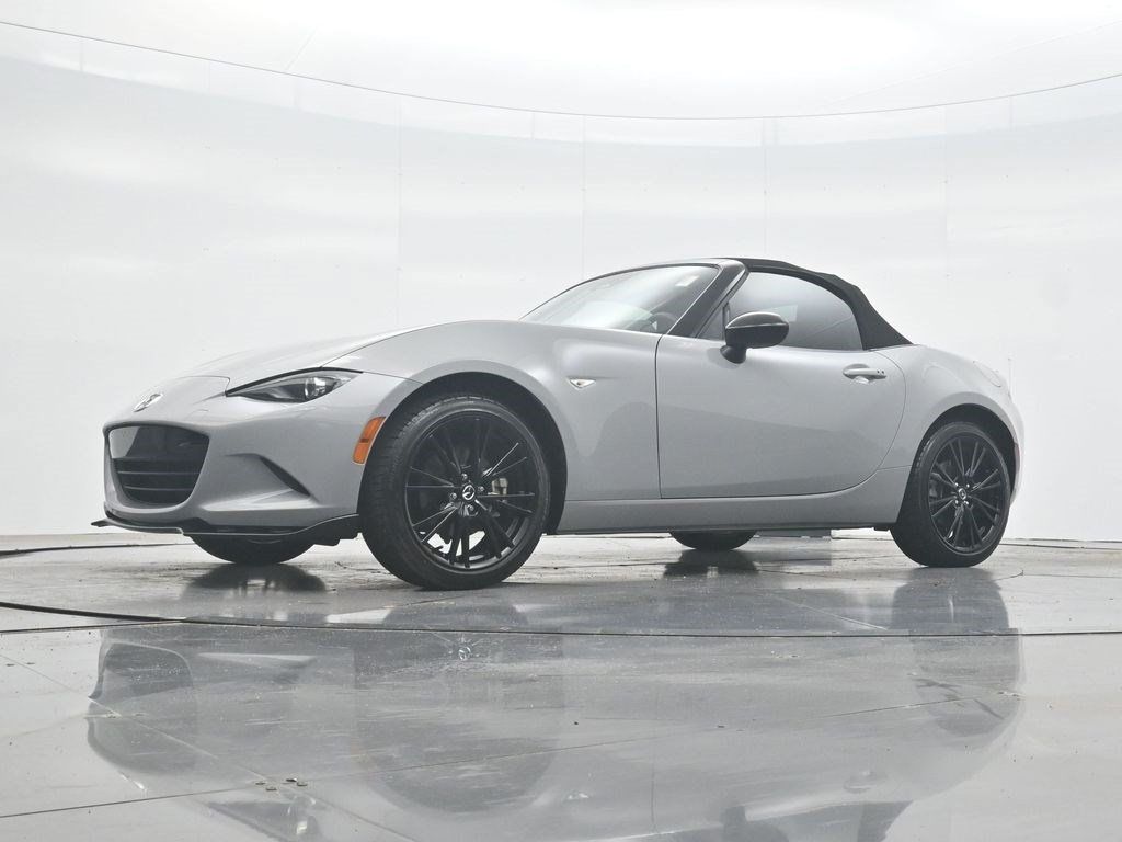 Used 2025 MAZDA MX-5 Miata Club RWD image 23