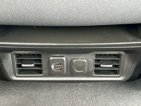 Used 2021 GMC Sierra 1500 Elevation image 21