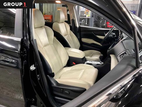 Certified 2023 Subaru Ascent Limited w/ Technology Package AWD/4WD image 9