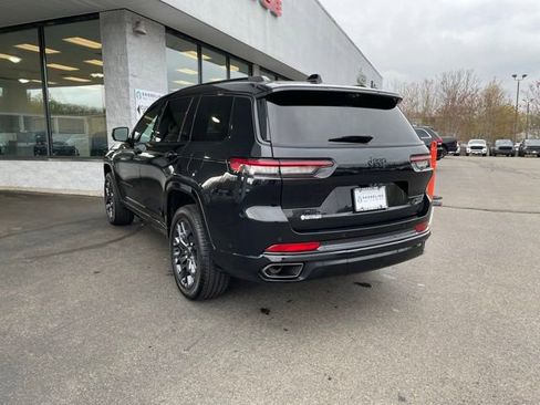 Used 2023 Jeep Grand Cherokee L Summit AWD/4WD image 7