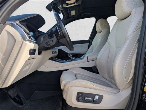 Used 2020 BMW X5 xDrive40i w/ Premium Package image 17
