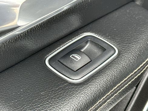 Used 2023 RAM 1500 Laramie AWD/4WD image 33