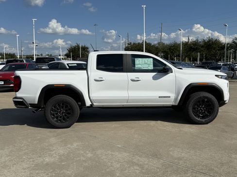 New 2026 GMC Canyon Elevation w/ Convenience Package image 3