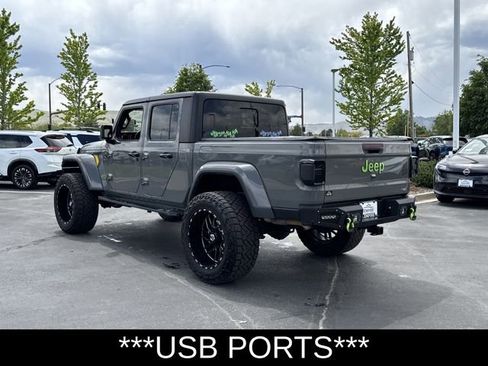 Used 2022 Jeep Gladiator Sport AWD/4WD image 6