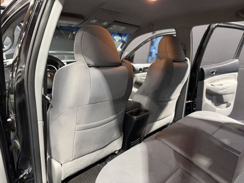 Used 2015 Toyota Tacoma TRD Pro w/ TRD Sport Package image 24