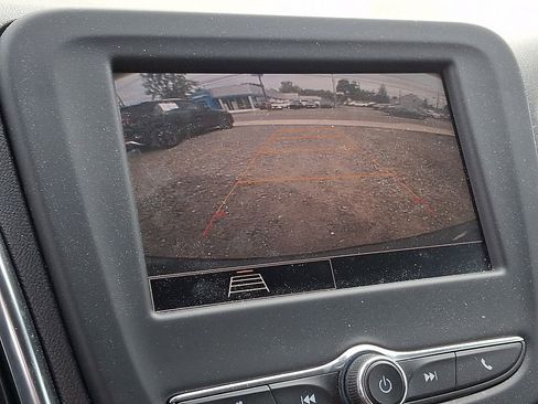 Used 2022 Chevrolet Equinox LT AWD/4WD image 17