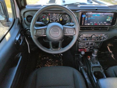 Used 2024 Jeep Wrangler Unlimited Rubicon 4xe w/ Safety Group AWD/4WD image 15