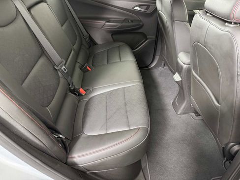 Used 2023 Chevrolet Bolt EUV LT w/ Convenience Package FWD image 13