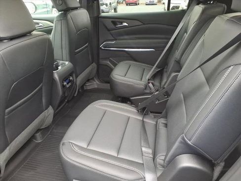 New 2026 Chevrolet Traverse LT w/ Midnight/Sport Edition image 5