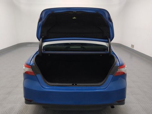 Used 2020 Toyota Camry LE image 29