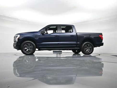 Used 2024 Ford F150 Lightning Lariat image 33