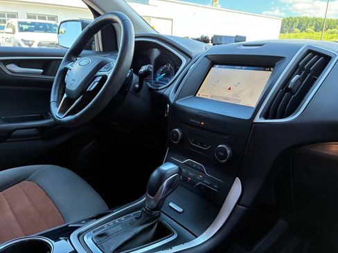 Used 2018 Ford Edge SEL w/ Equipment Group 201A AWD/4WD image 41