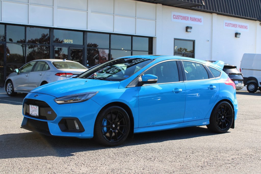 Used 2017 Ford Focus RS AWD/4WD image 3