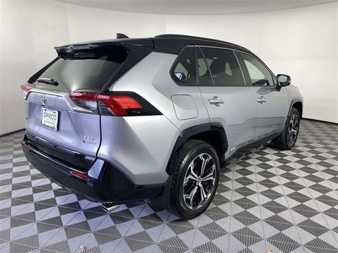 Used 2025 Toyota RAV4 XSE image 9