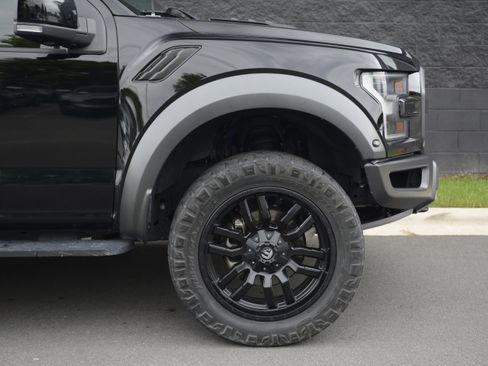 Used 2018 Ford F150 Raptor w/ Equipment Group 802A Luxury AWD/4WD image 42