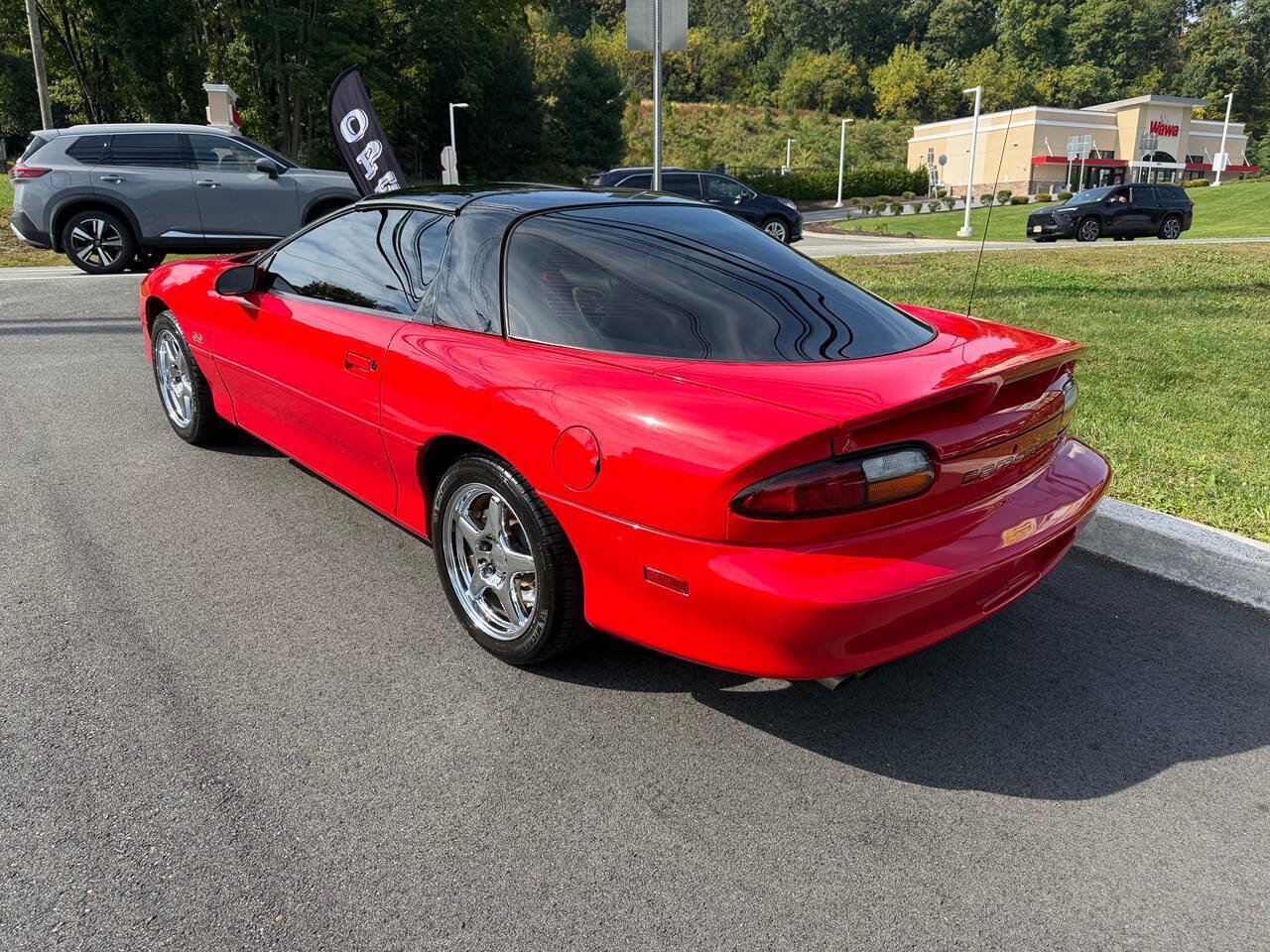 Used 2002 Chevrolet Camaro Z28 w/ SS Performance/Appearance Pkg RWD image 4