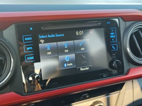 Used 2017 Toyota Tacoma TRD Off-Road w/ Tow Package (A/T) AWD/4WD image 30
