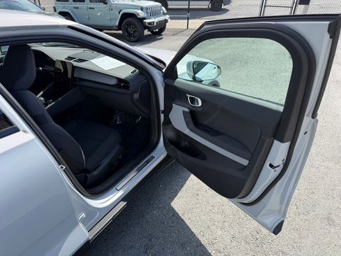Used 2024 Polestar Polestar 2 w/ Pilot Pack RWD image 37