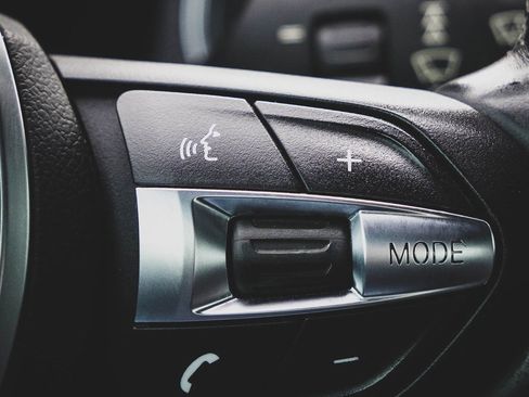 Used 2015 BMW M235i Coupe image 12