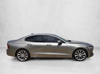 Used 2020 Volvo S60 T5 Momentum FWD video 4