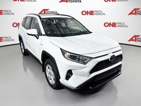 Used 2019 Toyota RAV4 XLE w/ Convenience Package AWD/4WD image 1