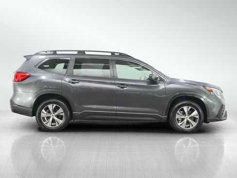 Used 2025 Subaru Ascent Premium AWD/4WD image 6