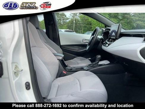 Used 2024 Toyota Corolla SE image 14