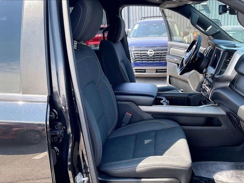 Used 2019 RAM 1500 Big Horn image 10